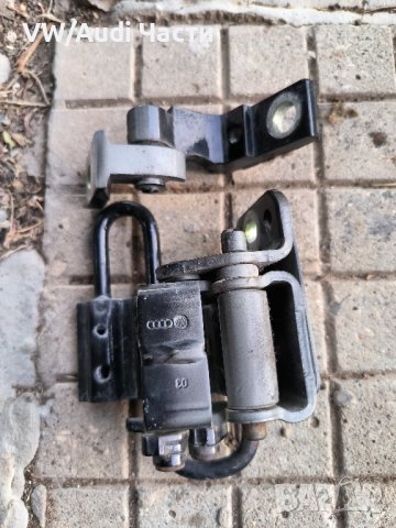 Панти за задна лява врата за Ауди А4 Ауди А6 Б6 Audi A4 B6 B7 Audi A6 / 8E0 833 411