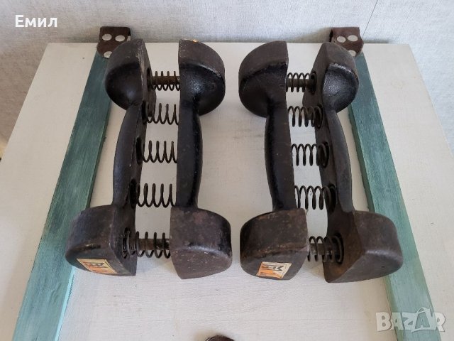 Гирички с пружини от соца СССР , снимка 1 - Колекции - 41240808