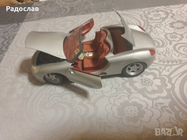 Порше Бокстер  1:18 Маисто, снимка 5 - Колекции - 41629323