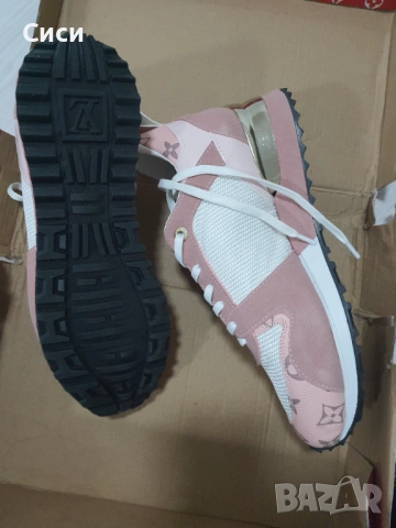 Louis Vuitton маратонки, снимка 3 - Маратонки - 52876519