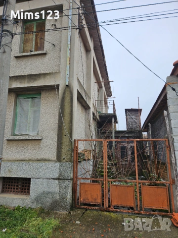 Двуетажна къща град Попово, снимка 2 - Къщи - 53282898