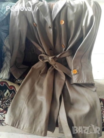 Дамски якета тип сако от естествена кожа М размер