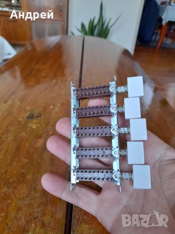 Стари радио бутони, снимка 3 - Други ценни предмети - 41929884