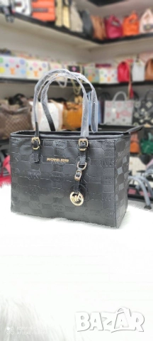 чанти 32х25см tommy hilfiger louis vuitton michael kors chanel gucci tommy hilfiger , снимка 13 - Чанти - 51458189