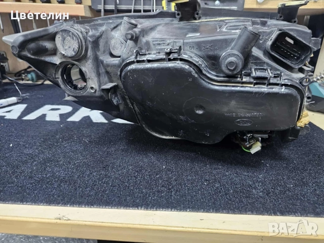 Ляв фар BMW 3 E90 Xenon завиващ lqv far бмв 3 90 ксенон, снимка 4 - Части - 53213558