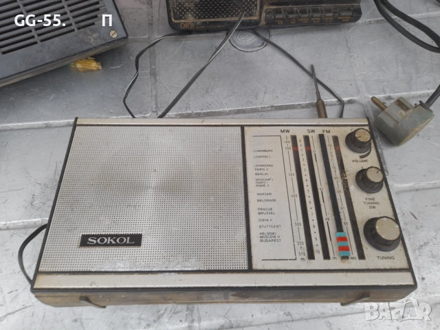 Радио апарати.ВЕФчета, снимка 4 - Антикварни и старинни предмети - 53193646