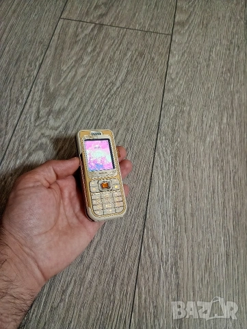 Nokia 7360 Gold