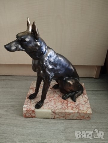 стара статуетка-белгийска овчарка