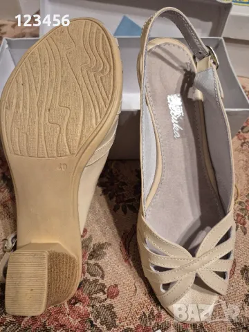 Нови бели сандали на ток, снимка 2 - Сандали - 50292683