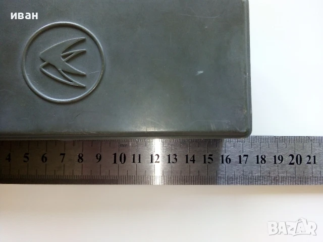 Стара кутия,комплект от шевна машина, снимка 5 - Други ценни предмети - 50681555