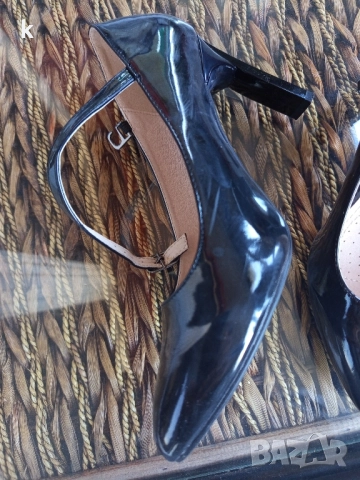 Дамски обувки , снимка 4 - Дамски обувки на ток - 51886987