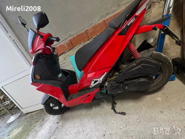 Скутер KSR Demonio 125, снимка 5 - Мотоциклети и мототехника - 53506597