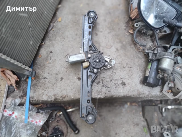 Стъкло Повдигач Заден Ляв За Мерцедес Ц Комби 2003г / Mercedes C Combi 2003y