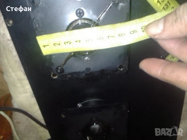 средно честотни говорители Heco със 40 вата мощност 