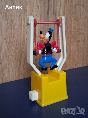 Стара Играчка Гуфи Walt Disney / 1977 год., снимка 3 - Колекции - 52750293