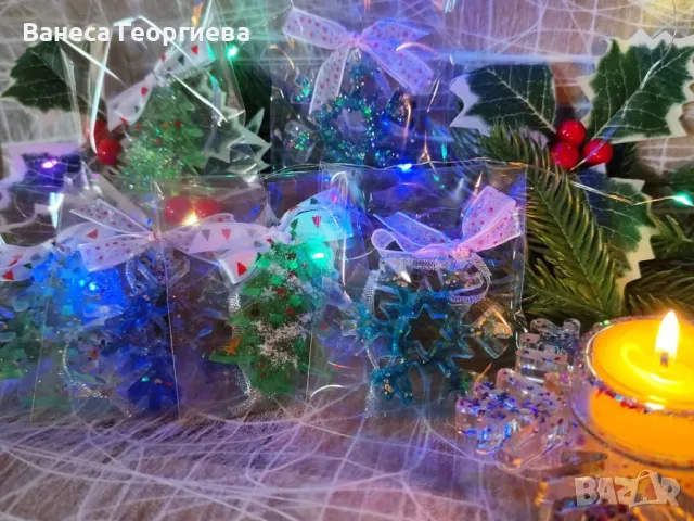 Коледни играчки от епоксидна смола , снимка 2 - Ръчно изработени сувенири - 48413584