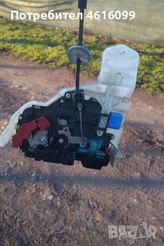 Брава Задна лява Volkswagen TOURAN, снимка 2 - Части - 53866307