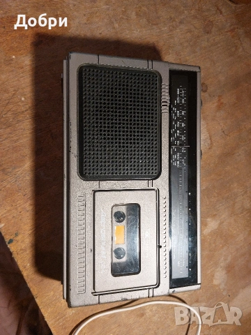 Преносим моно радиокасетофон 