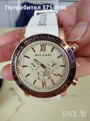 Продавам кварцов часовник Bulgari. 