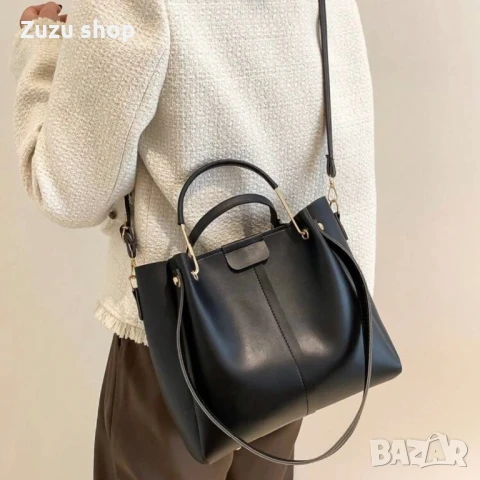 Дамска черна чанта, снимка 3 - Чанти - 50957446