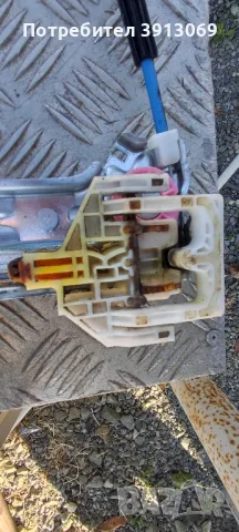 Продавам заден ляв стъклоповдигач с моторче за Фиат 500 Л, снимка 5 - Аксесоари и консумативи - 47830756