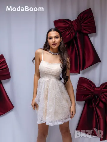Къса бяла дамска рокля 