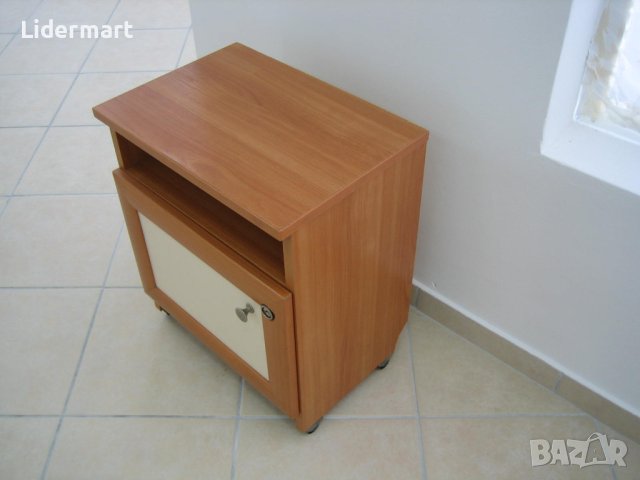 Нощно шкафче - с колелца, снимка 7 - Шкафове - 41590533