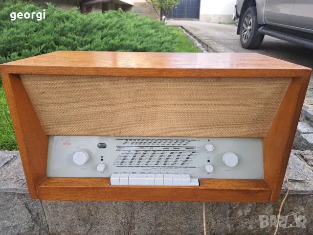 немско лампово радио Braun
