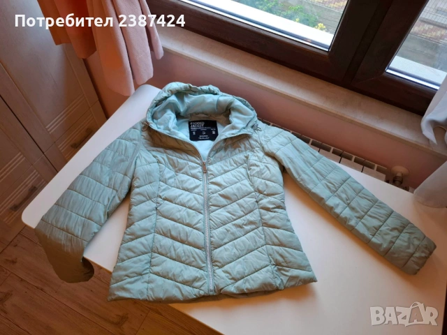 Преходно пролетно-есенно дамско якенце  STTADIVARIUS, снимка 2 - Якета - 53213932