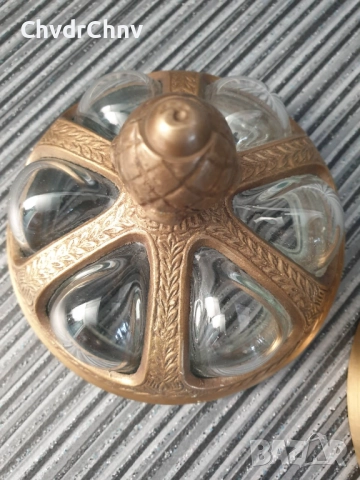 Стара италианска бронзова-стъклена кутия с капак 18см/бижутерка-бонбониера-захарница, снимка 3 - Антикварни и старинни предмети - 52967125