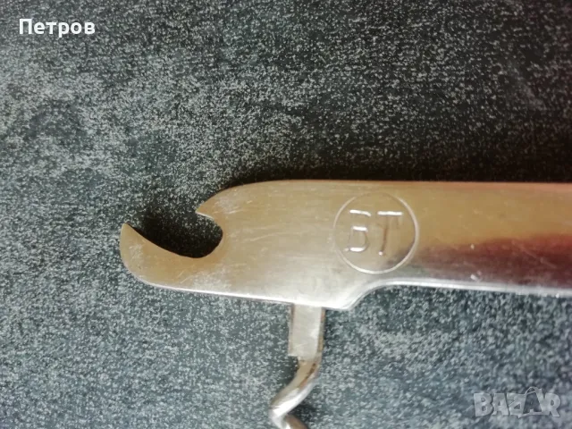 Джобна метална отварачка / тирбушон; размер: 9 см, 60-те години, снимка 4 - Колекции - 49445377