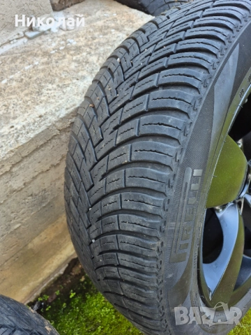 Всесезонни гуми Pirelli 225/50/17, снимка 2 - Гуми и джанти - 52256648