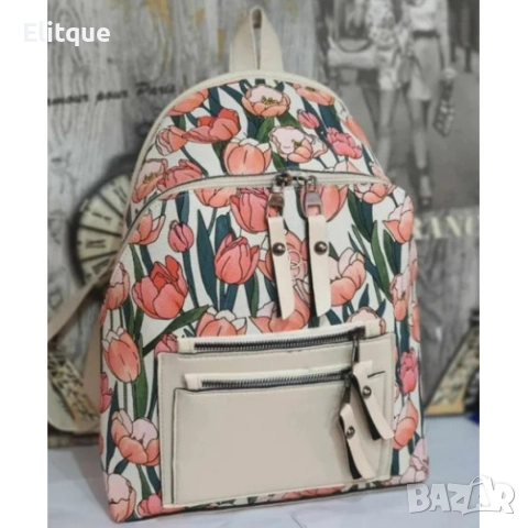 Компактна стилна раничка с мотиви на розови лалета в модерен дизайн