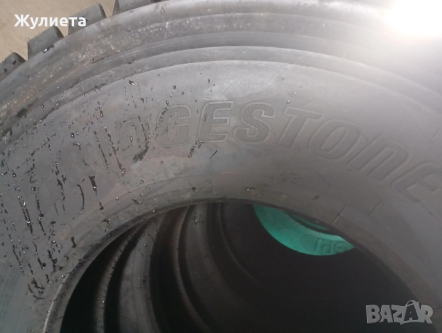 Bridistone 13R22.5 Товарен камион , снимка 5 - Аксесоари и консумативи - 51985683