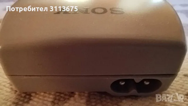 Зарядно за батерии АА и ААА, Sony BCG-34HLD. Подарък зарядно Varta и 2 батерии., снимка 3 - Друга електроника - 56124774
