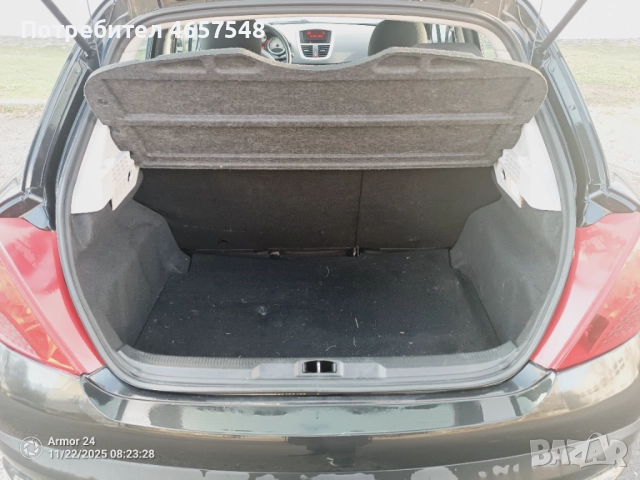 Peugeot 207 1.4I 74 коня, снимка 9 - Автомобили и джипове - 52499929