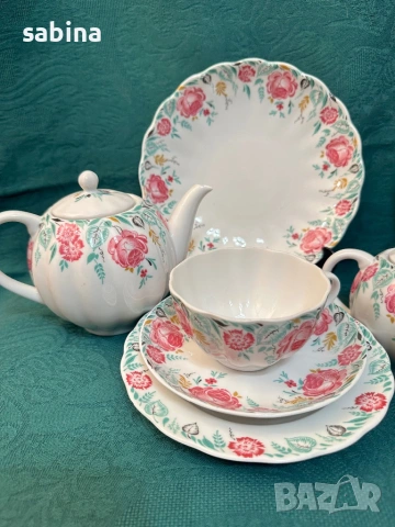 Руски порцелан-сервиз за чай Божури или Утренний на ЛФЗ Ломоносов, снимка 4 - Сервизи - 53640469