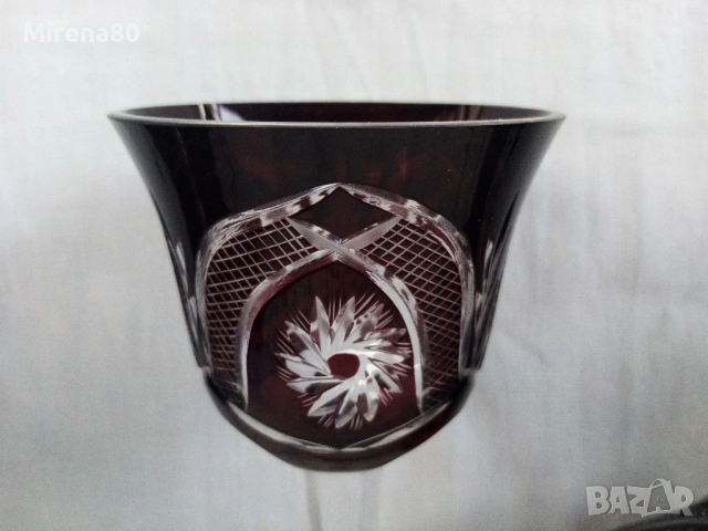 Сервиз за вино - червен кристал, снимка 5 - Сервизи - 52642669