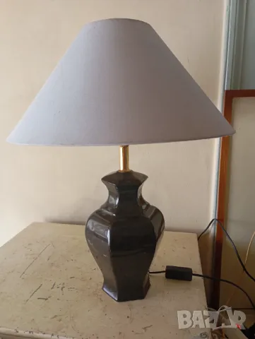 настолна лампа