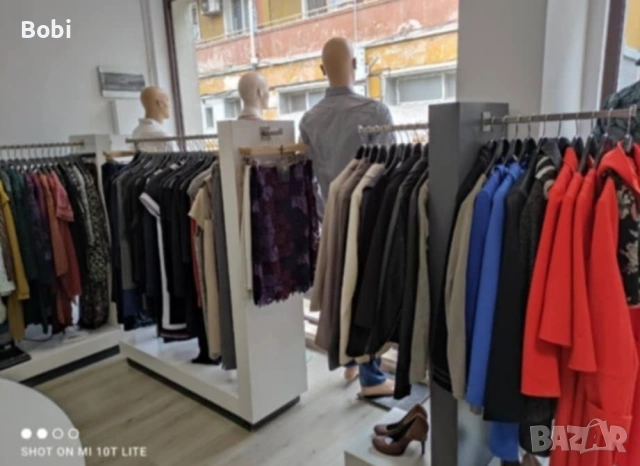 Ликвидация! Магазин за дрехи продава бизнеса или оборудване в Ямбол, снимка 3 - Стелажи и щандове - 53392927