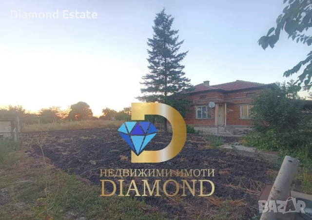 Къща с гараж в село Зетьово, обл. Стара Загора, снимка 3 - Къщи - 51524540