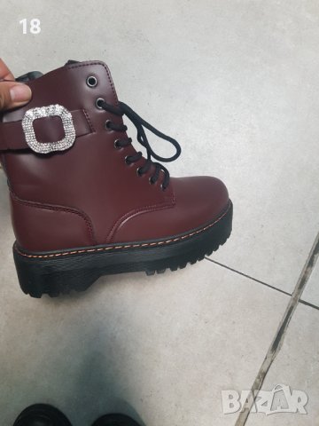 Дамски обувки, снимка 3 - Дамски ежедневни обувки - 40374951