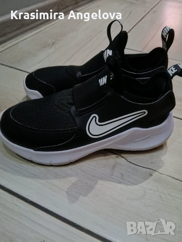 Детски маратонки Nike, снимка 2 - Детски маратонки - 53810179