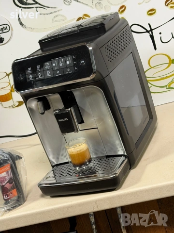 Кафемашина кафе автомат Philips Latte go с гаранция