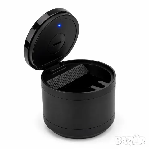 Компактен автомобилен пепелник със синьо LED осветление 7 cm