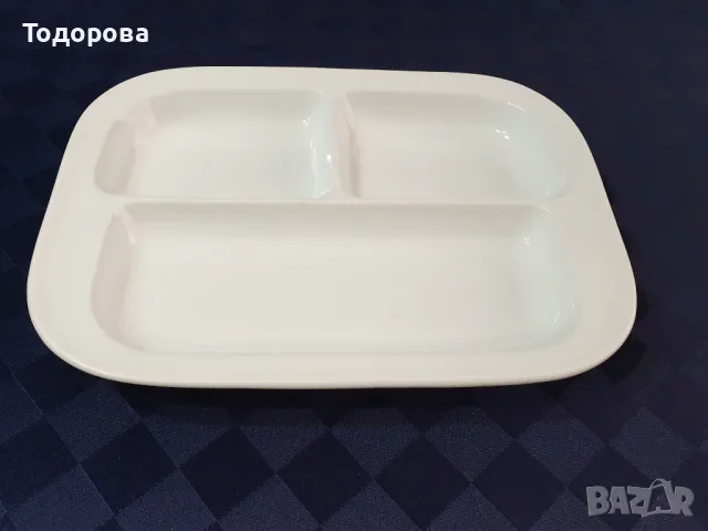 Старинен порцеланов чехски поднос Schlaggenwald   за салати и разядки- 3 гнезда