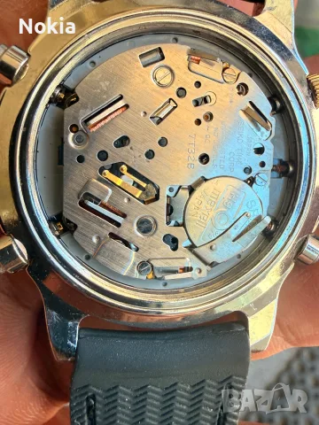 Продавам: Винтидж Хронограф Seiko Sports 150 Quartz (Калибър 7T32), снимка 3 - Мъжки - 56007576