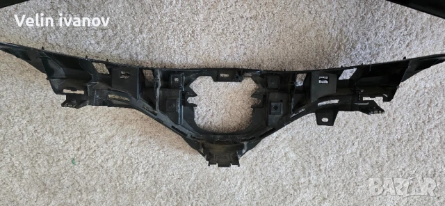 лайсна в предна броня за Toyota C-HR, снимка 5 - Части - 51148215