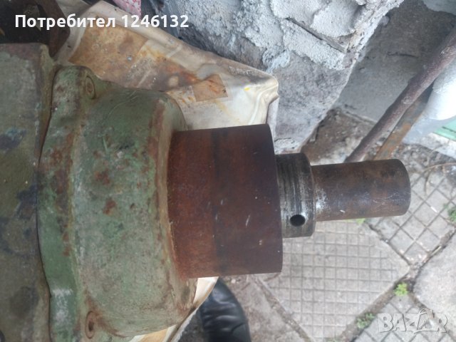 Трифазен ел.мотор, снимка 11 - Електродвигатели - 41521566