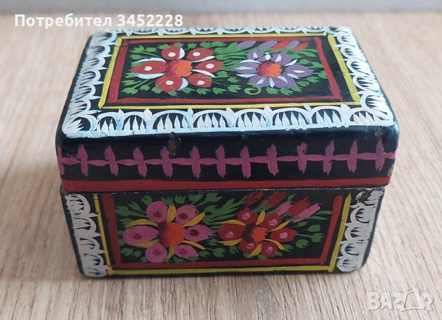 кутийка дървена рисувана за ценители , снимка 2 - Декорация за дома - 53845704